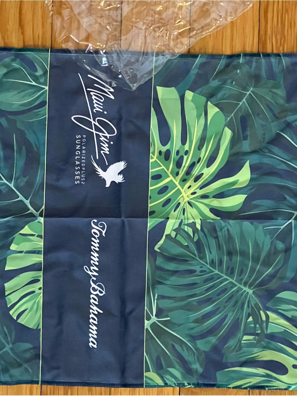Maui Jim X Tommy Bahama Small Towel